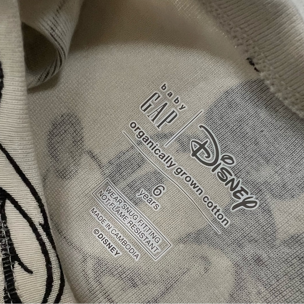 GAP Kids Mickey Mouse Pajama Set - White and Black - Picture 4 of 4